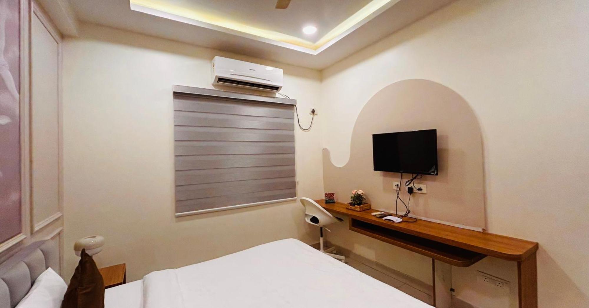 Dcasa Apartment Hotel Хидерабад Екстериор снимка